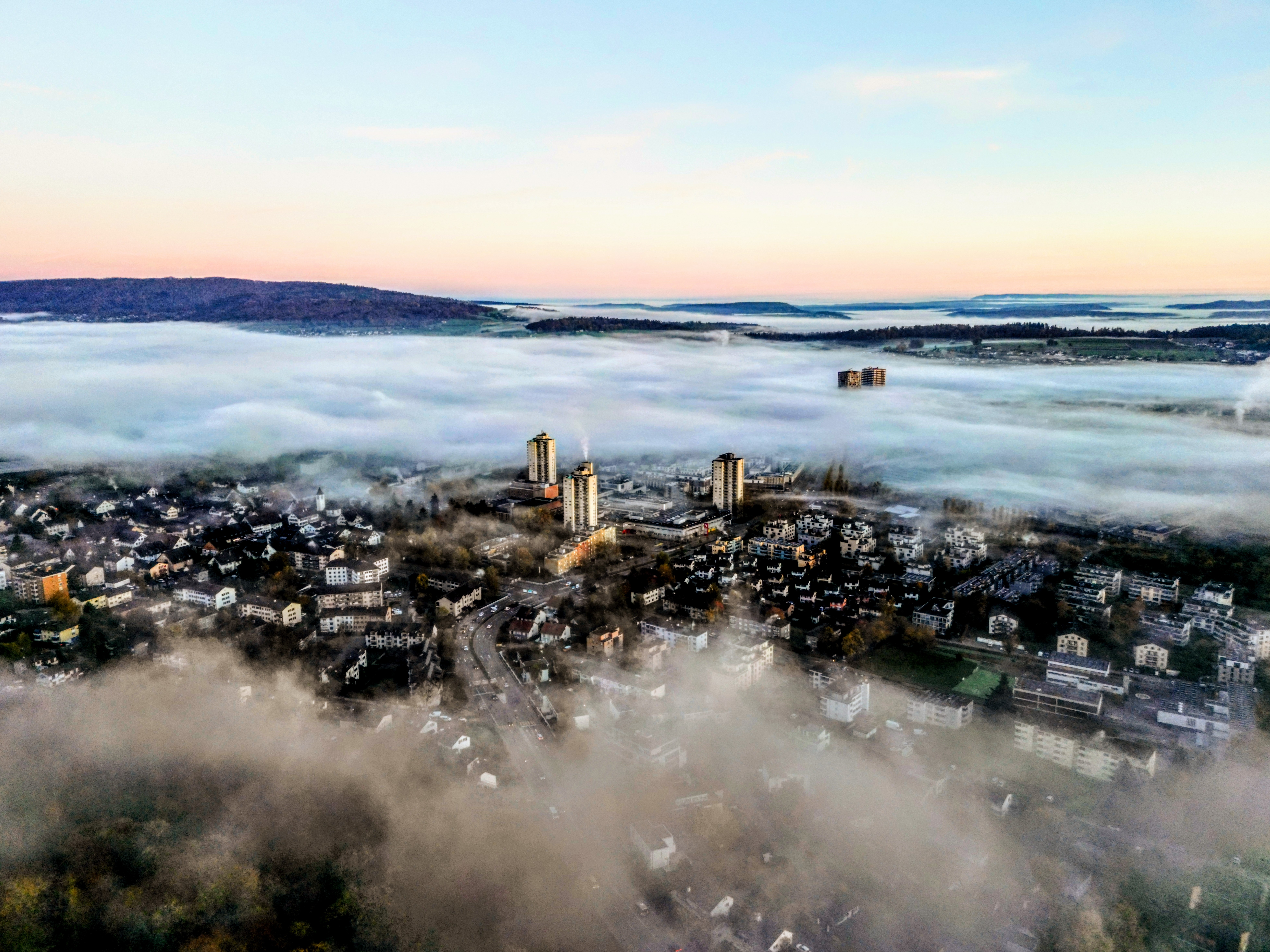 Regensdorf im Nebel